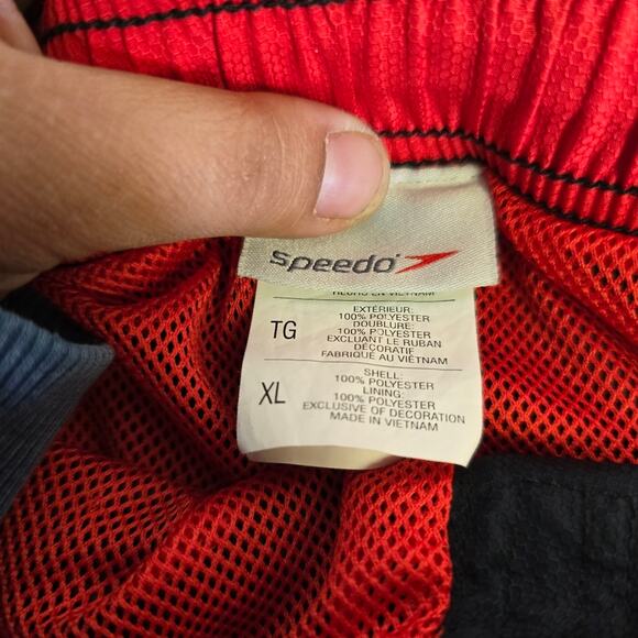 Speedo Black Red Swim Shorts Zipper Side Pocket size X-Large - Picture 6 of 9